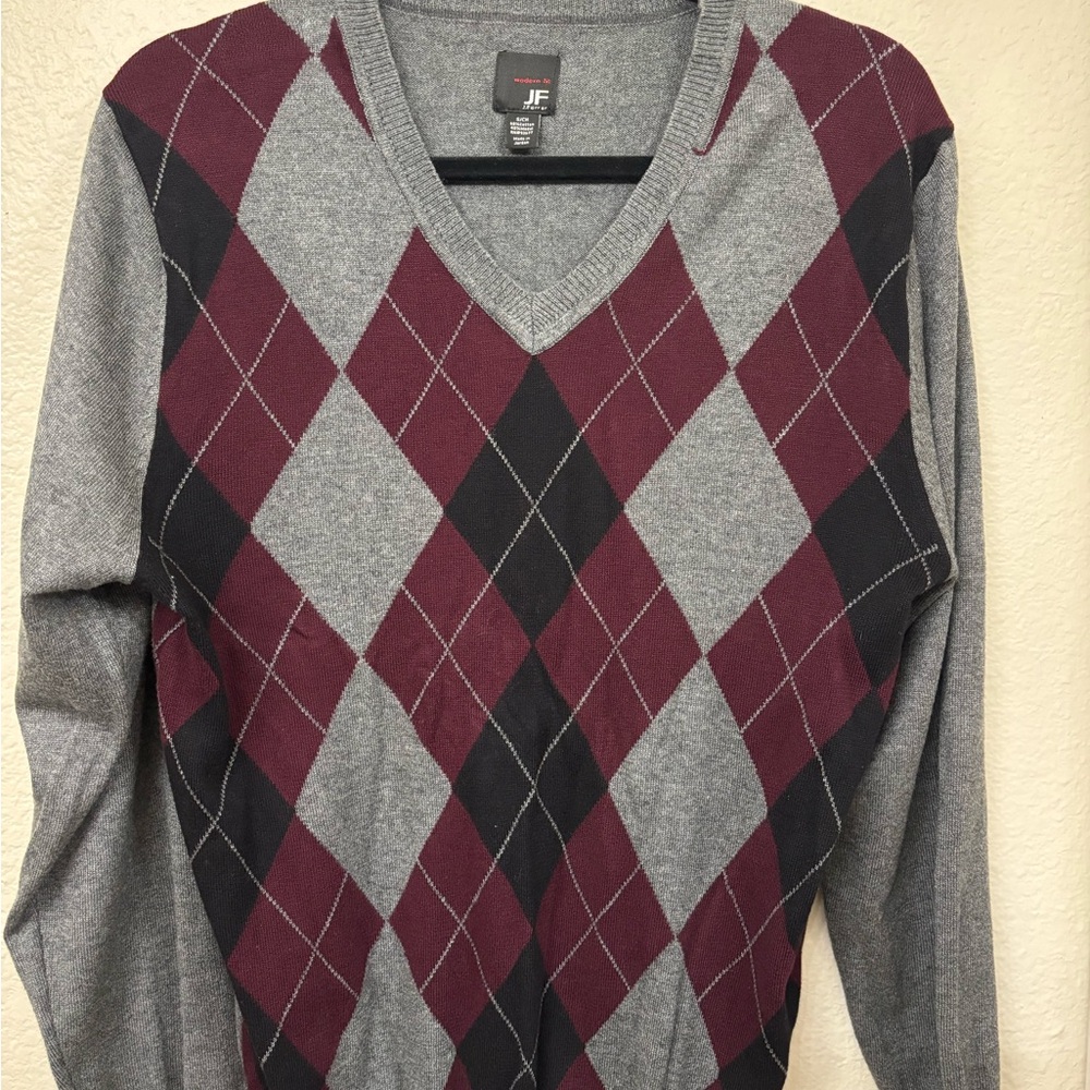 J. Ferrar V-neck Sweater Gray Burgundy Argyle Pullover Men’s Small